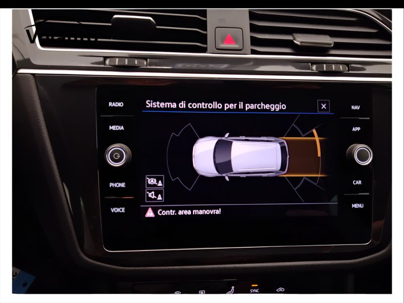 GuidiCar - VOLKSWAGEN Tiguan 2021 Tiguan 2.0 tdi scr R-Line 4motion 150cv dsg Usato
