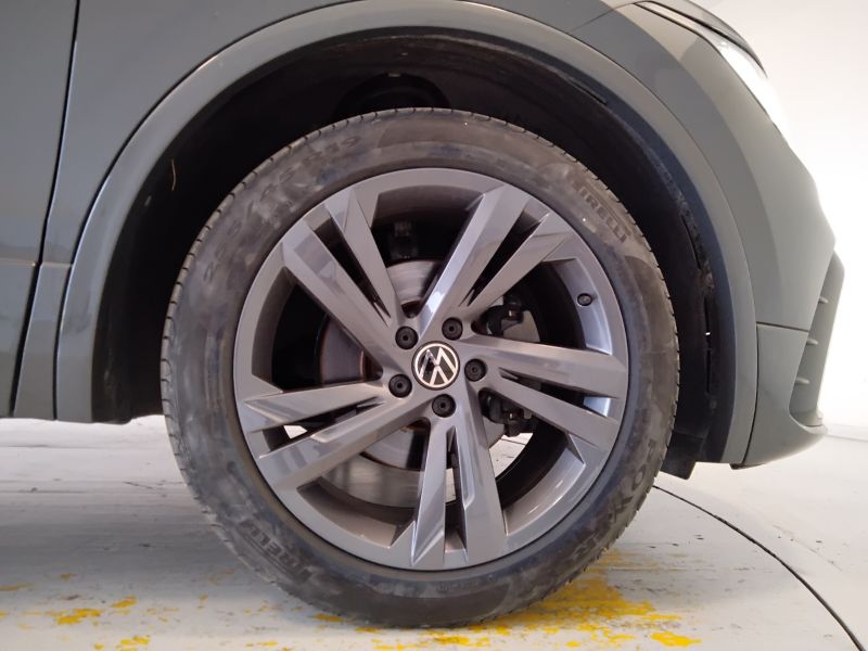 GuidiCar - VOLKSWAGEN Tiguan 2021 Tiguan 2.0 tdi scr R-Line 4motion 150cv dsg Usato