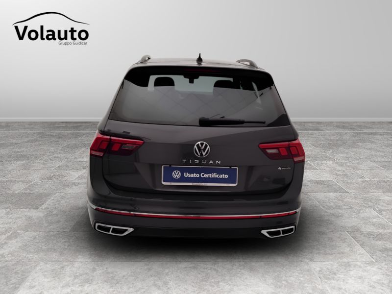 GuidiCar - VOLKSWAGEN Tiguan 2021 Tiguan 2.0 tdi scr R-Line 4motion 150cv dsg Usato