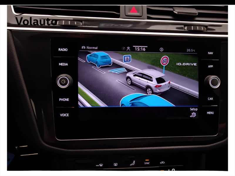 GuidiCar - VOLKSWAGEN Tiguan 2021 Tiguan 2.0 tdi scr R-Line 4motion 150cv dsg Usato