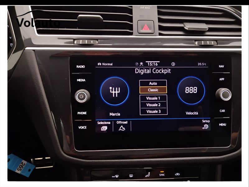 GuidiCar - VOLKSWAGEN Tiguan 2021 Tiguan 2.0 tdi scr R-Line 4motion 150cv dsg Usato