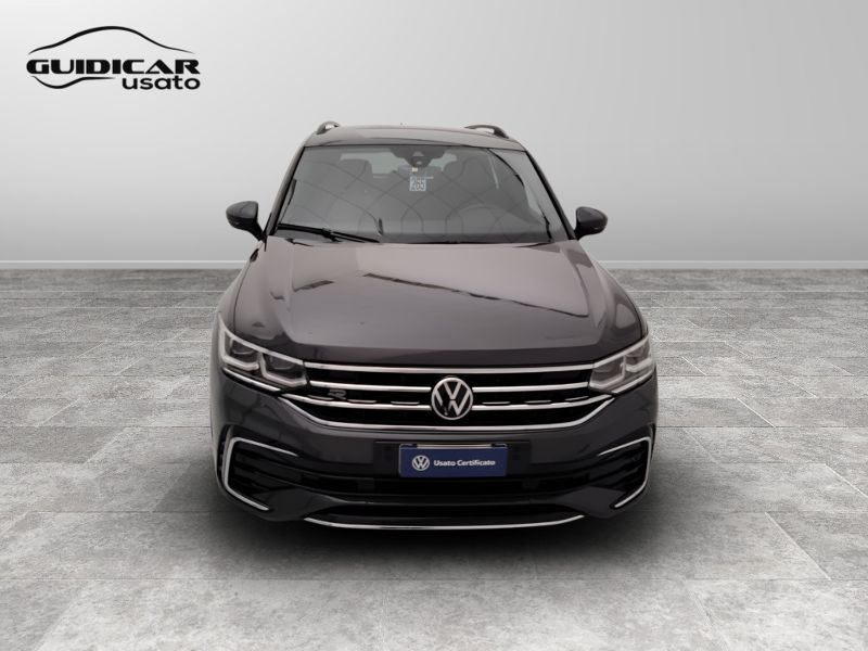 GuidiCar - VOLKSWAGEN Tiguan 2021 Tiguan 2.0 tdi scr R-Line 4motion 150cv dsg Usato