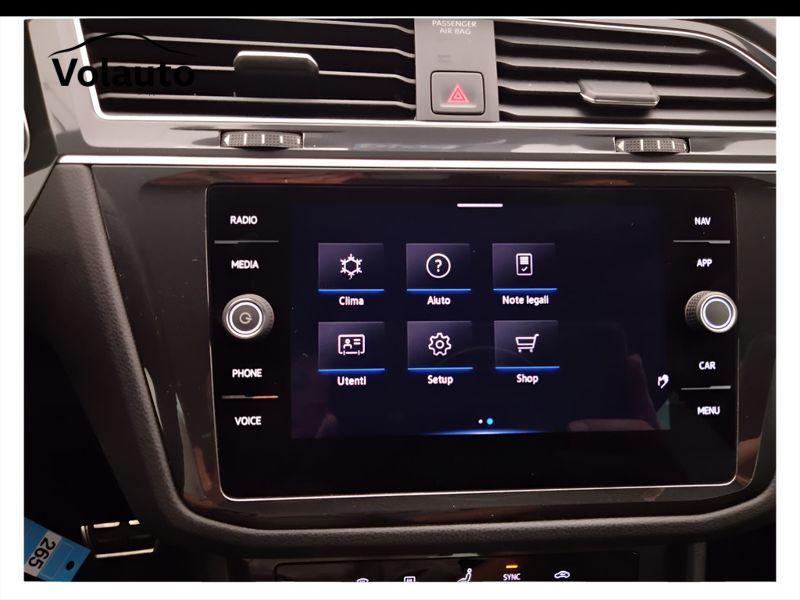 GuidiCar - VOLKSWAGEN Tiguan 2021 Tiguan 2.0 tdi scr R-Line 4motion 150cv dsg Usato