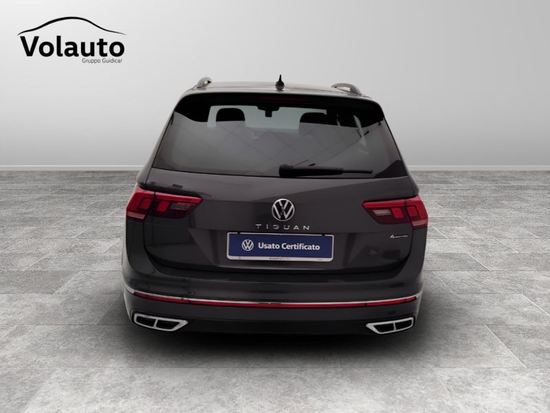 GuidiCar - VOLKSWAGEN Tiguan 2021 Tiguan 2.0 tdi scr R-Line 4motion 150cv dsg Usato