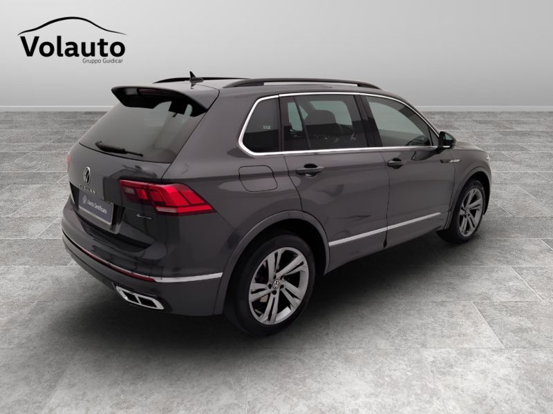 GuidiCar - VOLKSWAGEN Tiguan 2021 Tiguan 2.0 tdi scr R-Line 4motion 150cv dsg Usato