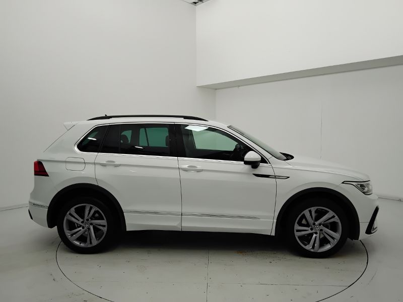 GuidiCar - VOLKSWAGEN Tiguan 2021 Tiguan 2.0 tdi scr R-Line 4motion 150cv dsg Usato