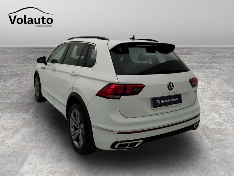 GuidiCar - VOLKSWAGEN Tiguan 2021 Tiguan 2.0 tdi scr R-Line 4motion 150cv dsg Usato