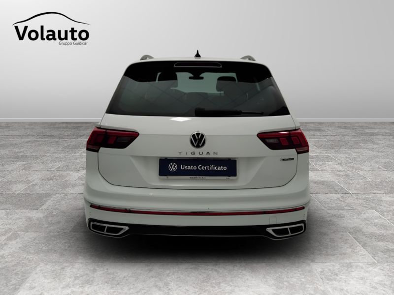 GuidiCar - VOLKSWAGEN Tiguan 2021 Tiguan 2.0 tdi scr R-Line 4motion 150cv dsg Usato