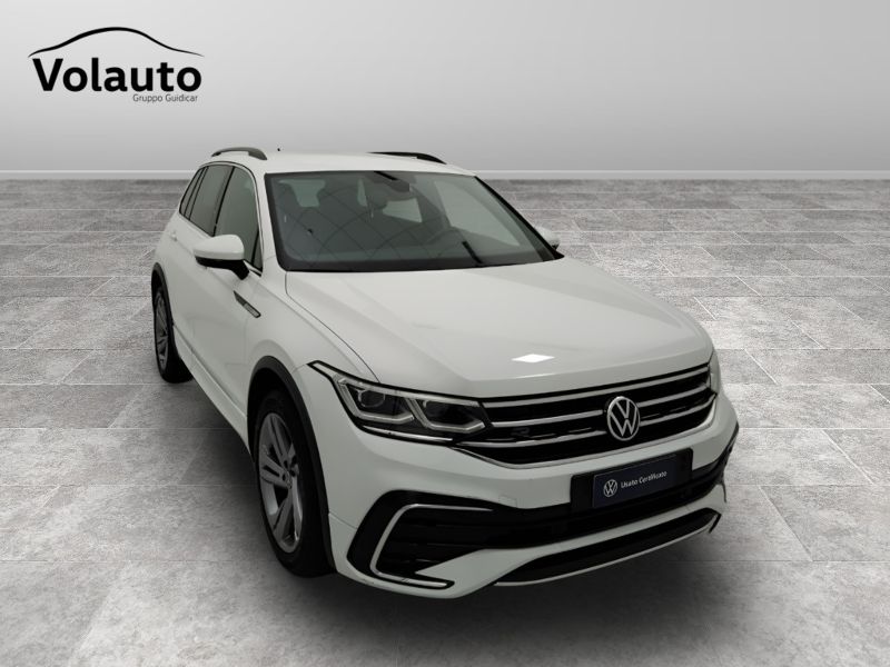 GuidiCar - VOLKSWAGEN Tiguan 2021 Tiguan 2.0 tdi scr R-Line 4motion 150cv dsg Usato