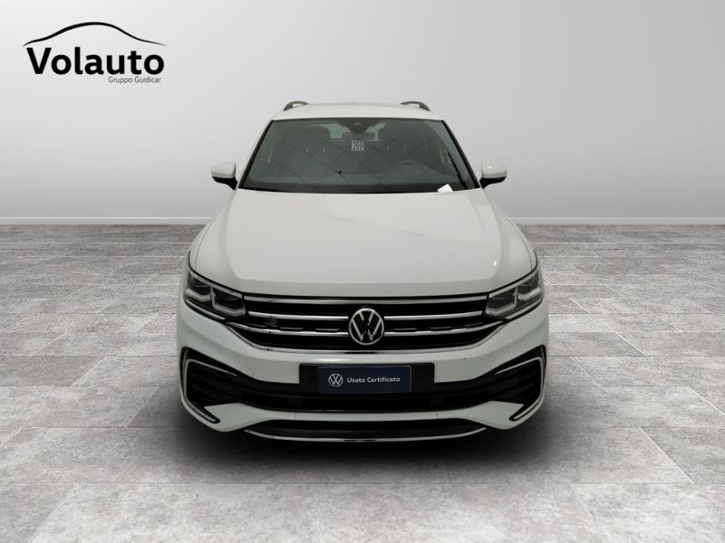 GuidiCar - VOLKSWAGEN Tiguan 2021 Tiguan 2.0 tdi scr R-Line 4motion 150cv dsg Usato