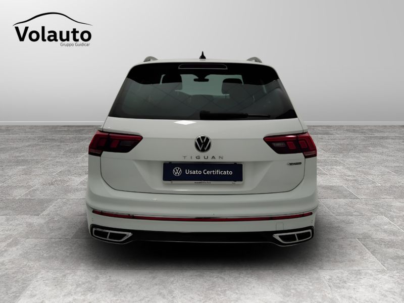GuidiCar - VOLKSWAGEN Tiguan 2021 Tiguan 2.0 tdi scr R-Line 4motion 150cv dsg Usato