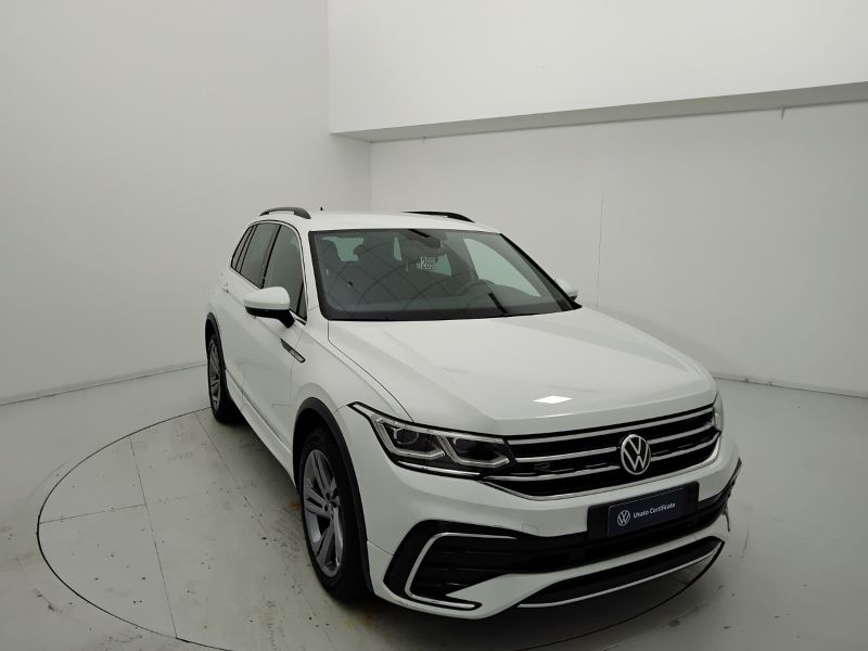 GuidiCar - VOLKSWAGEN Tiguan 2021 Tiguan 2.0 tdi scr R-Line 4motion 150cv dsg Usato