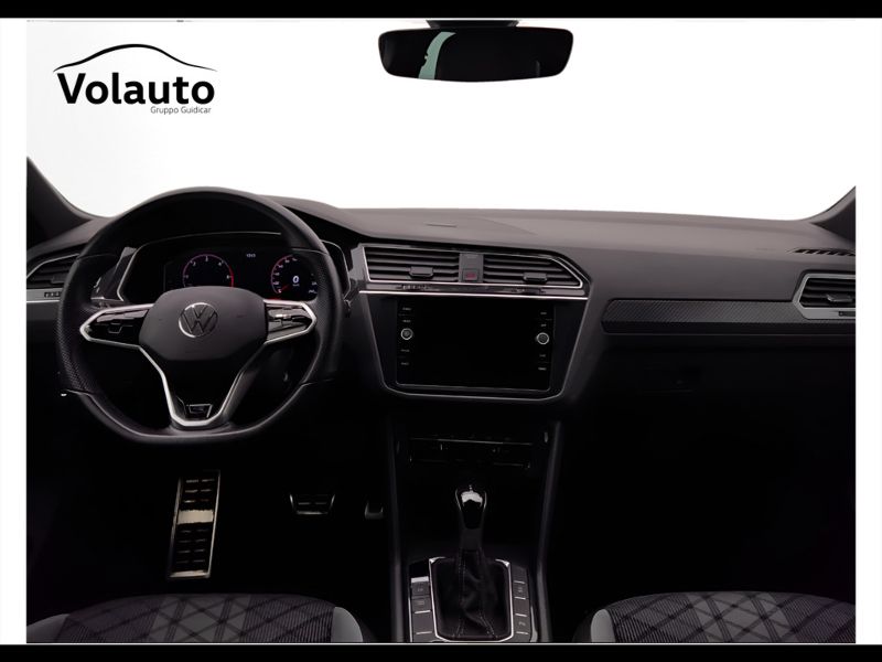 GuidiCar - VOLKSWAGEN Tiguan 2021 Tiguan 2.0 tdi scr R-Line 4motion 150cv dsg Usato
