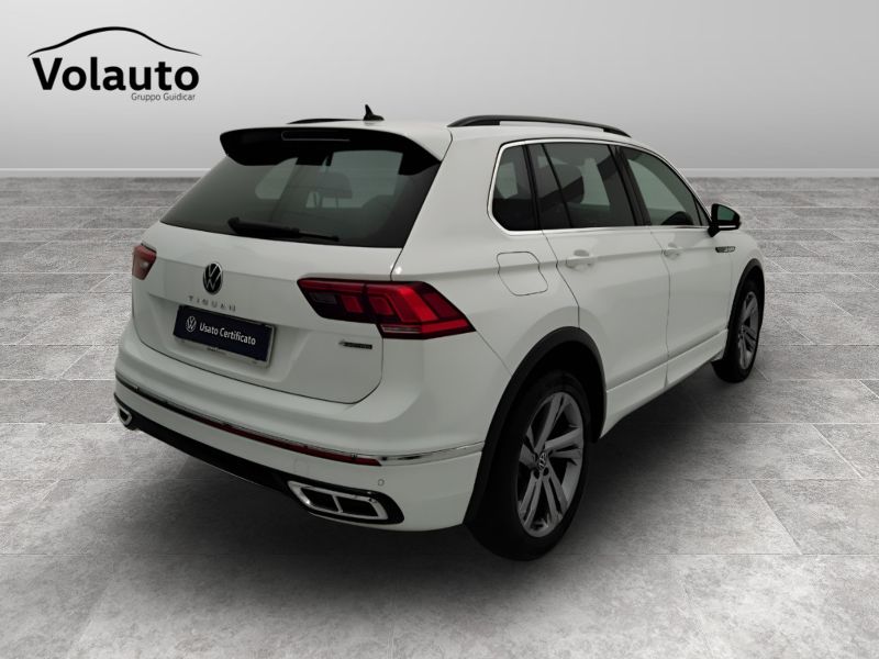 GuidiCar - VOLKSWAGEN Tiguan 2021 Tiguan 2.0 tdi scr R-Line 4motion 150cv dsg Usato