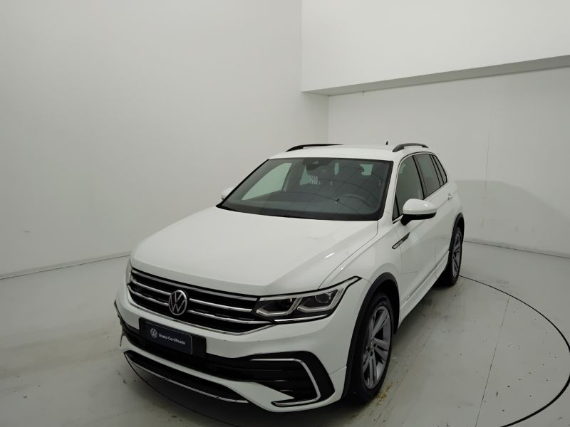 GuidiCar - VOLKSWAGEN Tiguan 2021 Tiguan 2.0 tdi scr R-Line 4motion 150cv dsg Usato