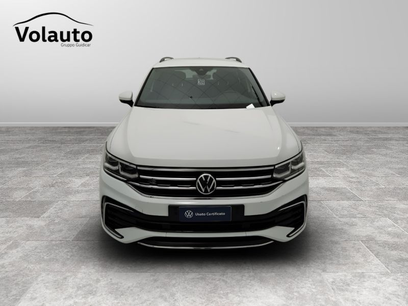 GuidiCar - VOLKSWAGEN Tiguan 2021 Tiguan 2.0 tdi scr R-Line 4motion 150cv dsg Usato