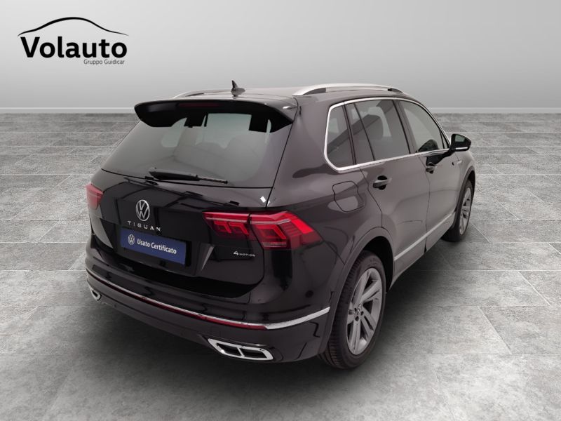 GuidiCar - VOLKSWAGEN Tiguan 2023 Tiguan 2.0 tdi scr R-Line 4motion 200cv dsg Aziendale