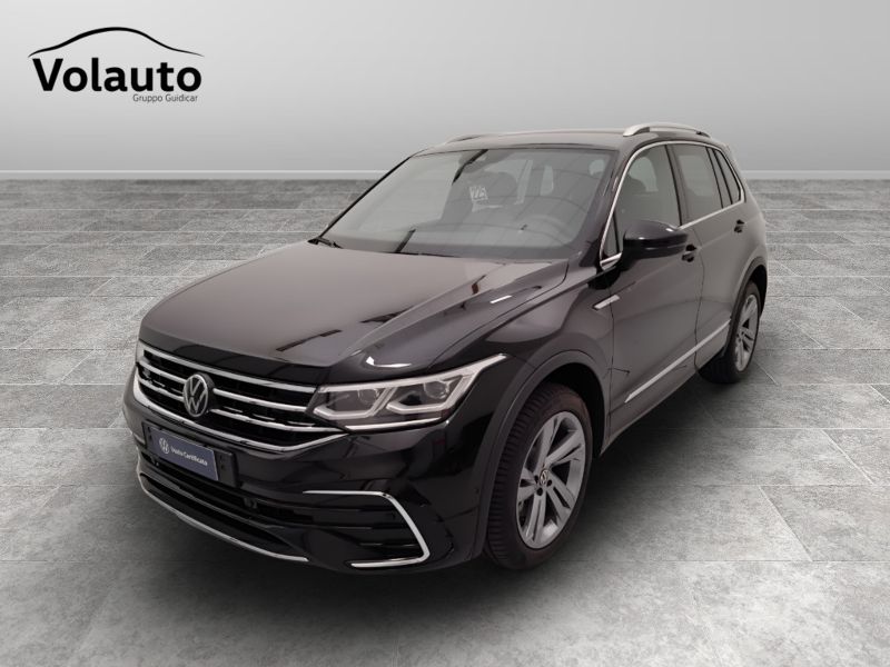 GuidiCar - VOLKSWAGEN Tiguan 2023 Tiguan 2.0 tdi scr R-Line 4motion 200cv dsg Aziendale