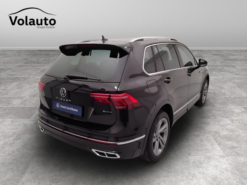 GuidiCar - VOLKSWAGEN Tiguan 2023 Tiguan 2.0 tdi scr R-Line 4motion 200cv dsg Aziendale