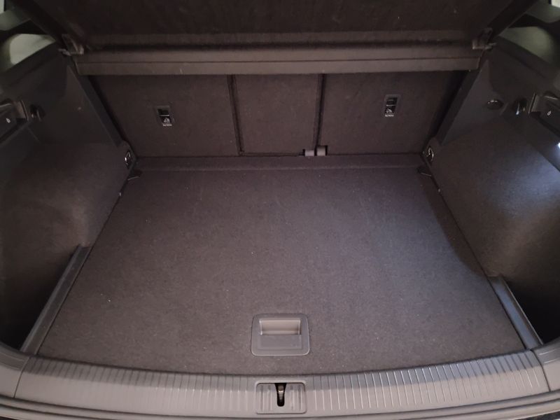 GuidiCar - VOLKSWAGEN Tiguan 2023 Tiguan 2.0 tsi R-Line 4motion 190cv dsg Usato