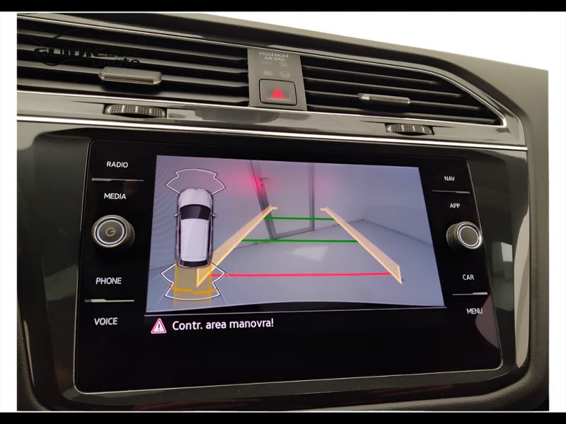 GuidiCar - VOLKSWAGEN Tiguan 2023 Tiguan 2.0 tsi R-Line 4motion 190cv dsg Usato