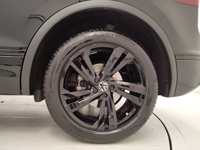 GuidiCar - VOLKSWAGEN Tiguan 2023 Tiguan 2.0 tsi R-Line 4motion 190cv dsg Usato