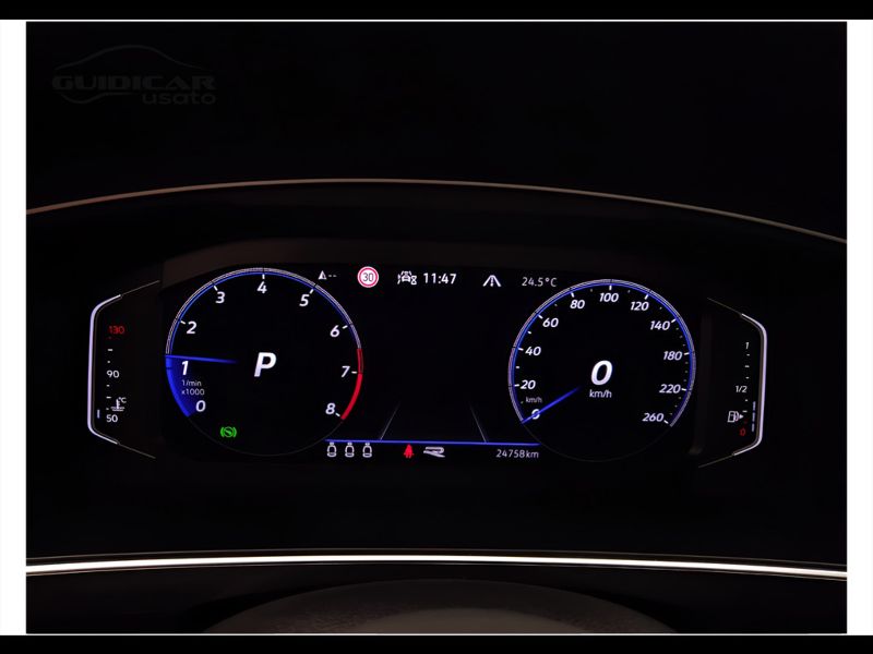 GuidiCar - VOLKSWAGEN Tiguan 2023 Tiguan 2.0 tsi R-Line 4motion 190cv dsg Usato