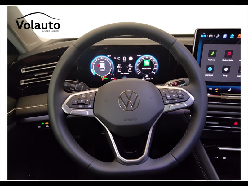 GuidiCar - VOLKSWAGEN Tiguan 2025 Tiguan 1.5 etsi evo Elegance 150cv dsg Km0