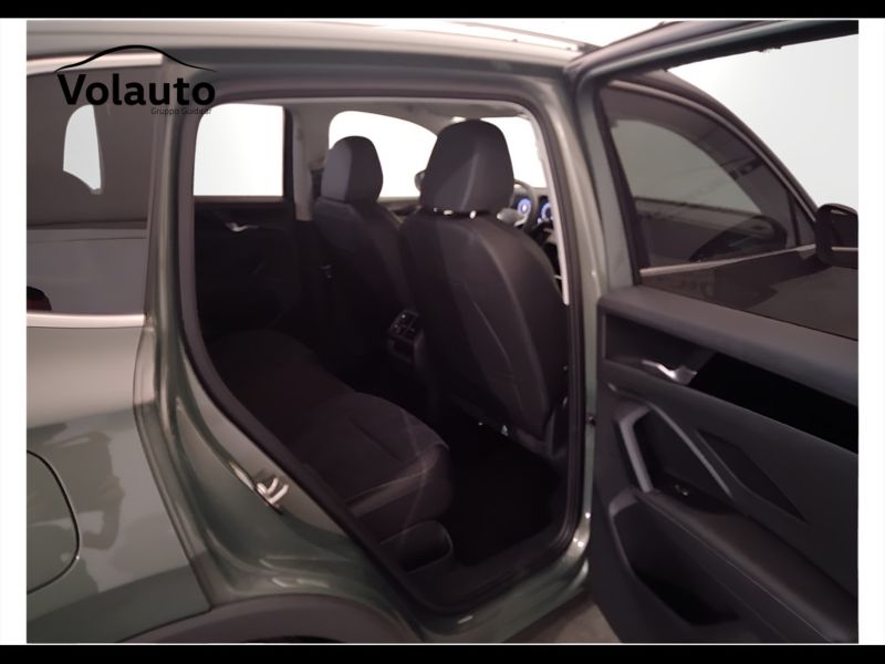 GuidiCar - VOLKSWAGEN Tiguan 2025 Tiguan 1.5 etsi evo Elegance 150cv dsg Km0