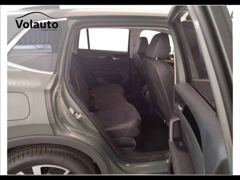 GuidiCar - VOLKSWAGEN Tiguan 2025 Tiguan 1.5 etsi evo Elegance 150cv dsg Km0