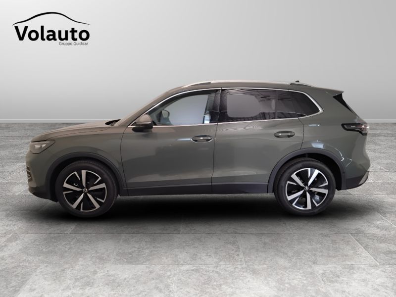 GuidiCar - VOLKSWAGEN Tiguan 2025 Tiguan 1.5 etsi evo Elegance 150cv dsg Km0