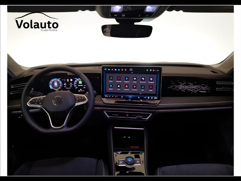 GuidiCar - VOLKSWAGEN Tiguan 2025 Tiguan 1.5 etsi evo Elegance 150cv dsg Km0