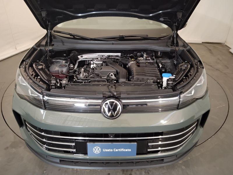 GuidiCar - VOLKSWAGEN Tiguan 2025 Tiguan 1.5 etsi evo Elegance 150cv dsg Km0
