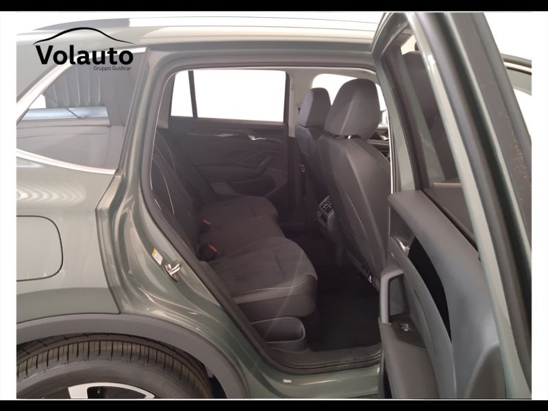 GuidiCar - VOLKSWAGEN Tiguan 2025 Tiguan 1.5 etsi evo Elegance 150cv dsg Km0