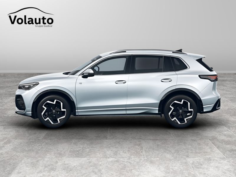 GuidiCar - VOLKSWAGEN Tiguan 1 Tiguan 1.5 etsi evo R-Line 150cv dsg Nuovo