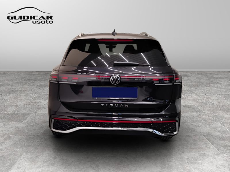 GuidiCar - VOLKSWAGEN Tiguan 2024 Tiguan 2.0 tdi R-Line dsg Km0