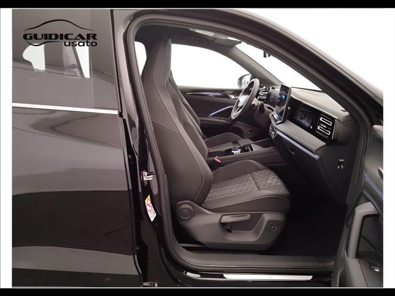 GuidiCar - VOLKSWAGEN Tiguan 2024 Tiguan 2.0 tdi R-Line dsg Km0