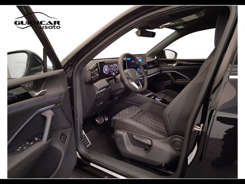 GuidiCar - VOLKSWAGEN Tiguan 2024 Tiguan 2.0 tdi R-Line dsg Km0