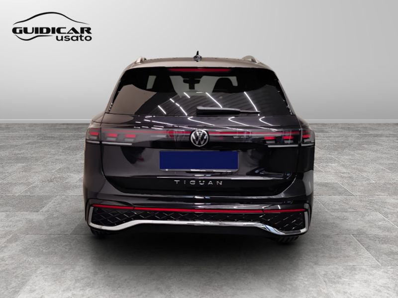 GuidiCar - VOLKSWAGEN Tiguan 2024 Tiguan 2.0 tdi R-Line dsg Km0