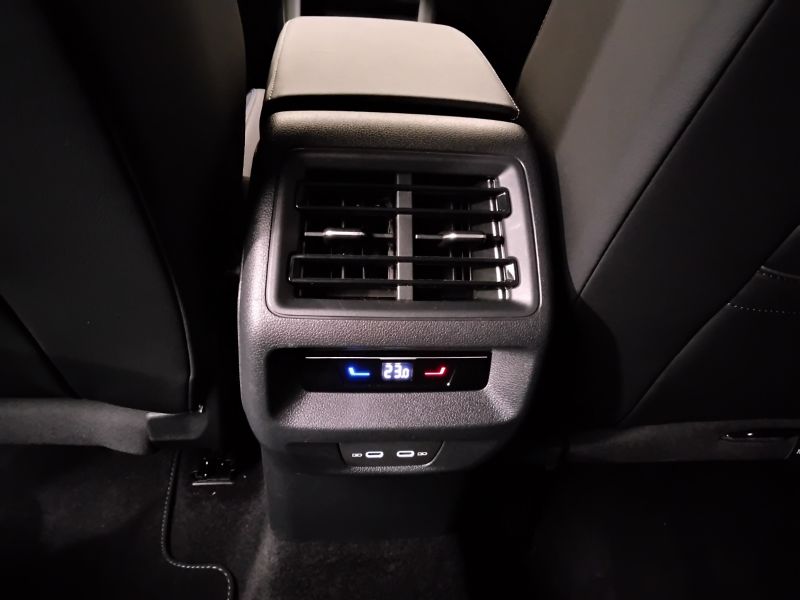 GuidiCar - VOLKSWAGEN Tiguan 2024 Tiguan 2.0 tdi R-Line dsg Km0