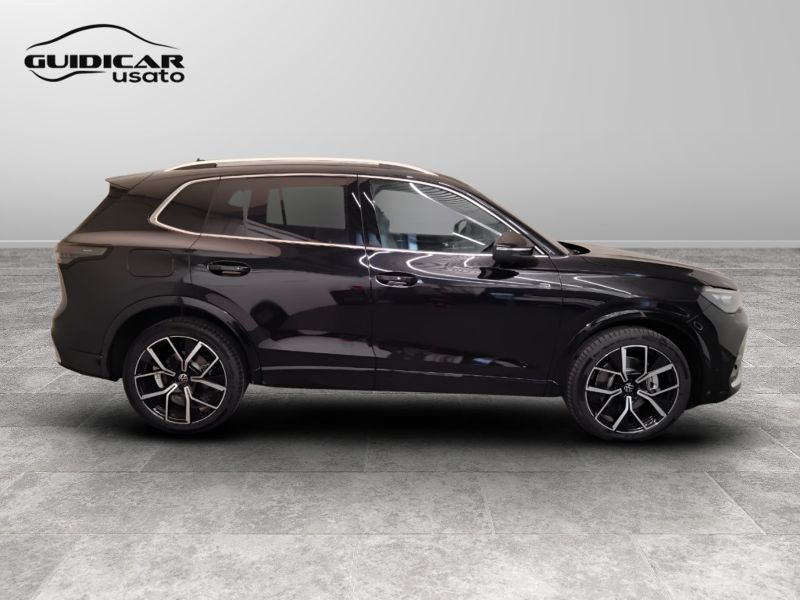 GuidiCar - VOLKSWAGEN Tiguan 2024 Tiguan 2.0 tdi R-Line dsg Km0