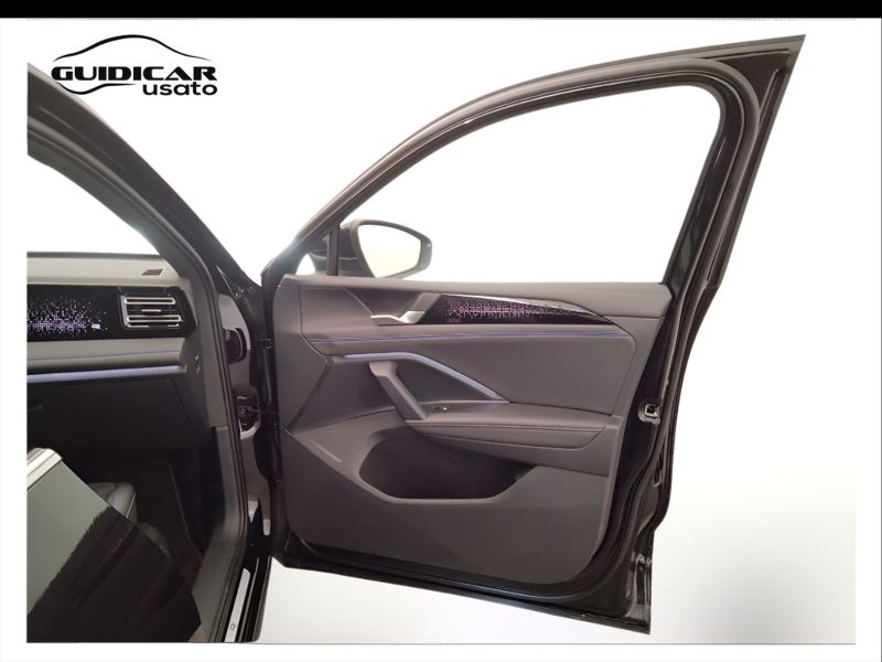 GuidiCar - VOLKSWAGEN Tiguan 2024 Tiguan 2.0 tdi R-Line dsg Km0