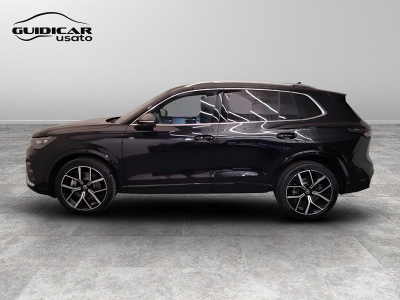 GuidiCar - VOLKSWAGEN Tiguan 2024 Tiguan 2.0 tdi R-Line dsg Km0