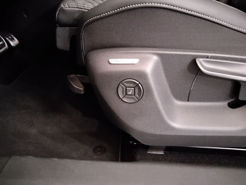 GuidiCar - VOLKSWAGEN Tiguan 2024 Tiguan 2.0 tdi R-Line dsg Km0