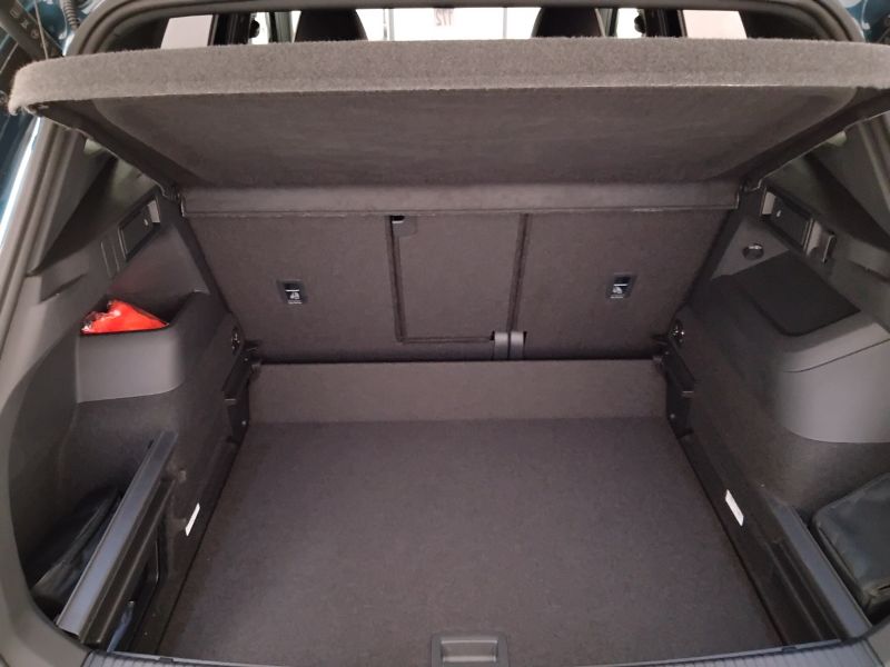 GuidiCar - VOLKSWAGEN Tiguan 2024 Tiguan 2.0 tdi R-Line dsg Km0