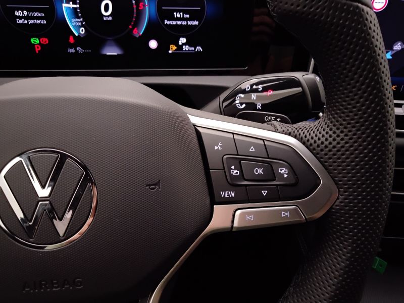 GuidiCar - VOLKSWAGEN Tiguan 2024 Tiguan 2.0 tdi R-Line dsg Km0