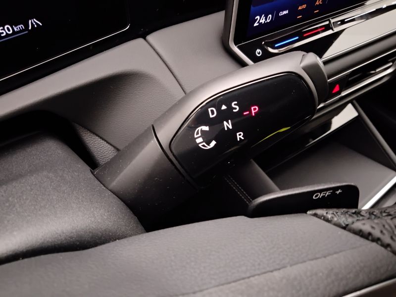 GuidiCar - VOLKSWAGEN Tiguan 2024 Tiguan 2.0 tdi R-Line dsg Km0