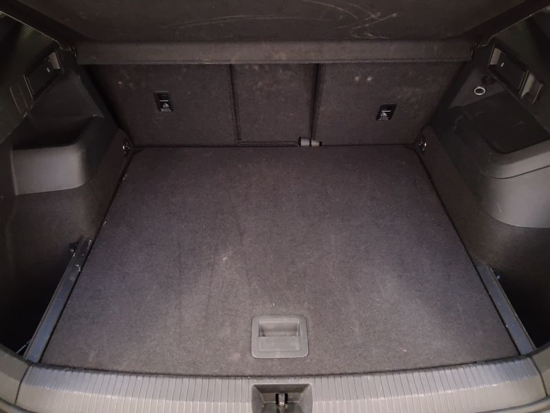 GuidiCar - VOLKSWAGEN Tiguan 2024 Tiguan 2.0 tdi R-Line dsg Usato