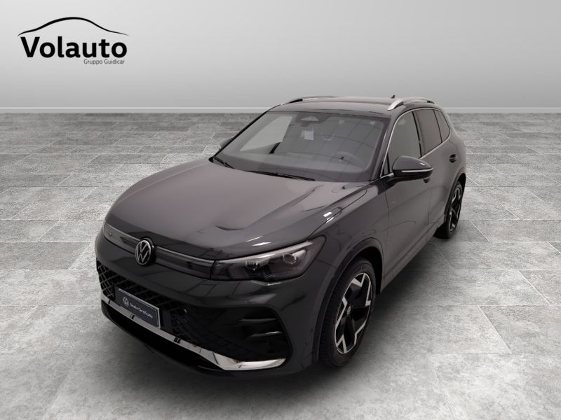 GuidiCar - VOLKSWAGEN Tiguan 2024 Tiguan 2.0 tdi R-Line dsg Usato