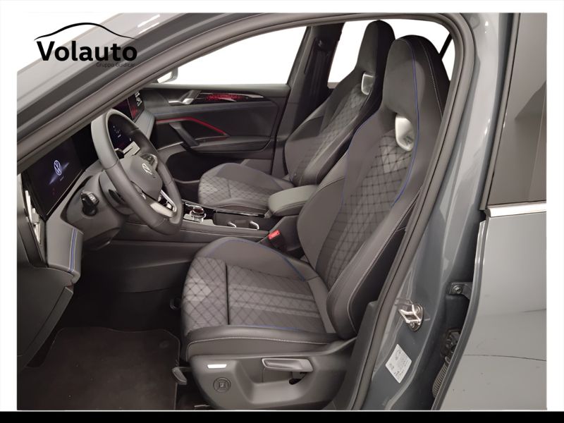 GuidiCar - VOLKSWAGEN Tiguan 2024 Tiguan 2.0 tdi R-Line dsg Usato